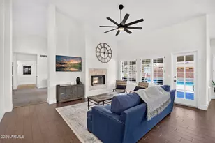 902 N Oxford Ln, Chandler, AZ 85225 - Photo 13