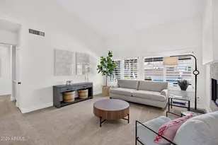 902 N Oxford Ln, Chandler, AZ 85225 - Photo 9