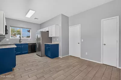 15542 N 136th Lane, Surprise, AZ 85374 - Photo 11