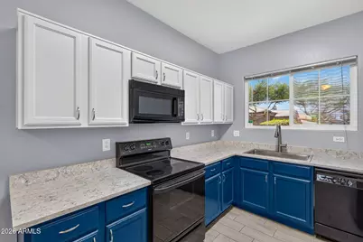 15542 N 136th Lane, Surprise, AZ 85374 - Photo 13