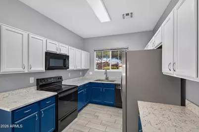 15542 N 136th Lane, Surprise, AZ 85374 - Photo 13