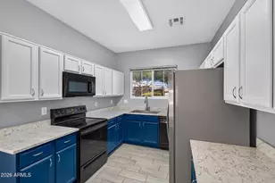 15542 N 136th Ln, Surprise, AZ 85374 - Photo 13