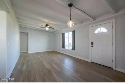 2205 W Cambridge Avenue, Phoenix, AZ 85009 - Photo 5
