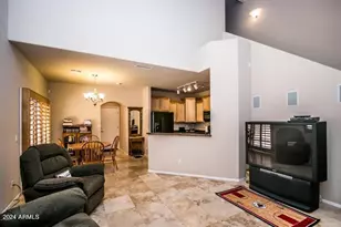 4374 E Sack Dr, Phoenix, AZ 85050 - Photo 9