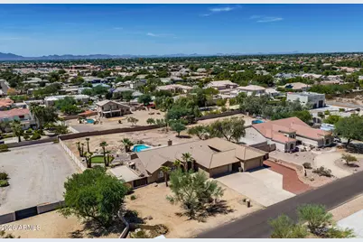 12817 W San Miguel Avenue, Litchfield Park, AZ 85340 - Photo 3