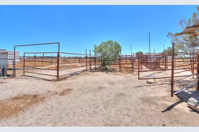 50740 W Julie Lane, Maricopa, AZ 85139 - Photo 7