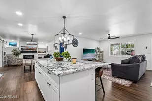 2401 W Echo Ln, Phoenix, AZ 85021 - Photo 15
