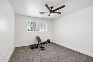 2401 W Echo Ln, Phoenix, AZ 85021 - Photo 25