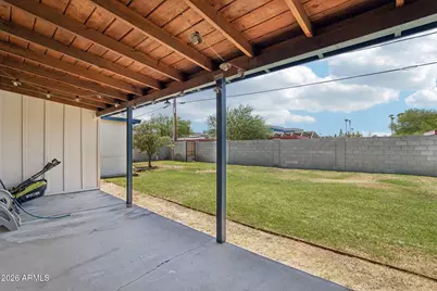 2401 W Echo Lane, Phoenix, AZ 85021 - Photo 31