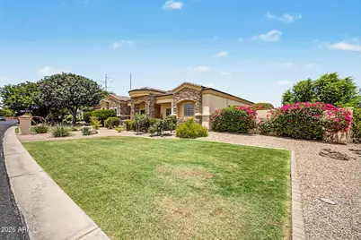 2460 E Vaughn Avenue, Gilbert, AZ 85234 - Photo 3