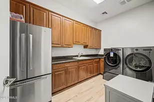 2460 E Vaughn Ave, Gilbert, AZ 85234 - Photo 43