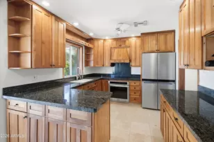 6503 S Bonarden Ln, Tempe, AZ 85283 - Photo 7