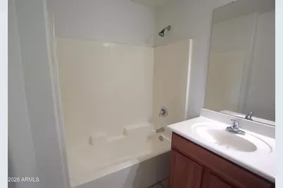 920 E Devonshire Avenue #2002, Phoenix, AZ 85014 - Photo 7