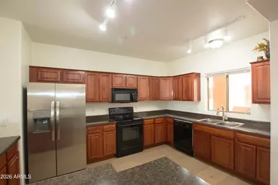 920 E Devonshire Avenue #2002, Phoenix, AZ 85014 - Photo 3