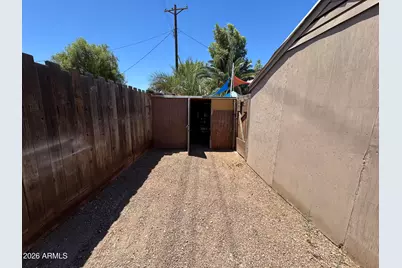 7914 W Weldon Avenue, Phoenix, AZ 85033 - Photo 39