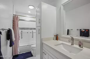 717 E Tuckey Ln, Phoenix, AZ 85014 - Photo 11