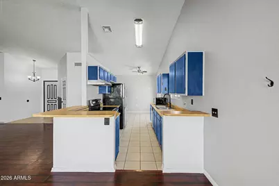 10005 N 64th Avenue, Glendale, AZ 85302 - Photo 13