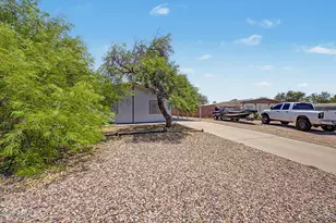 1343 S Lawson Dr, Apache Junction, AZ 85120 - Photo 25