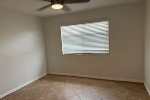 1207 E Christy Dr, Phoenix, AZ 85020 - Photo 11