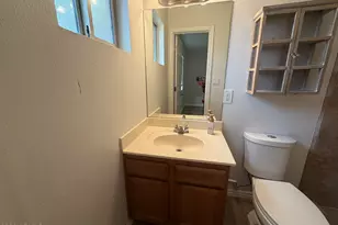 1207 E Christy Dr, Phoenix, AZ 85020 - Photo 11