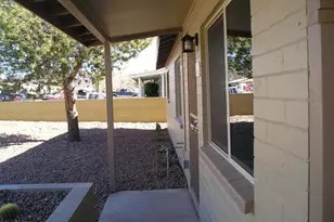 1207 E Christy Dr, Phoenix, AZ 85020 - Photo 3