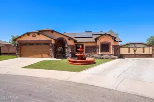 3452 N 67th Dr, Phoenix, AZ 85033 - Photo 1