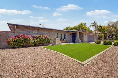 2802 E Mission Lane, Phoenix, AZ 85028 - Photo 3