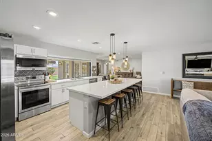 2802 E Mission Ln, Phoenix, AZ 85028 - Photo 13