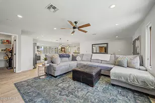 2802 E Mission Ln, Phoenix, AZ 85028 - Photo 9