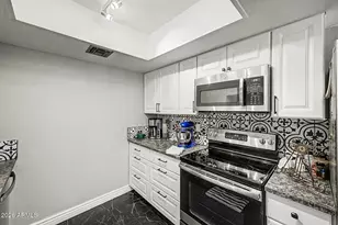 10120 N 96th Dr, Peoria, AZ 85345 - Photo 9