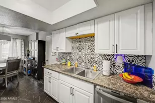 10120 N 96th Dr, Peoria, AZ 85345 - Photo 7