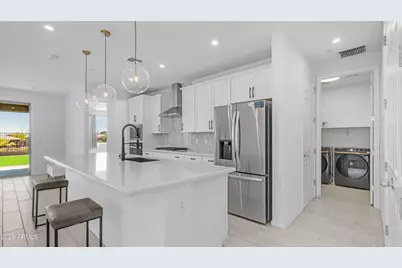 13303 W Eagle Feather Road, Peoria, AZ 85383 - Photo 7