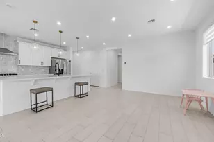 13303 W Eagle Feather Rd, Peoria, AZ 85383 - Photo 5
