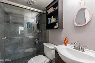 2022 W Aster Dr, Phoenix, AZ 85029 - Photo 15
