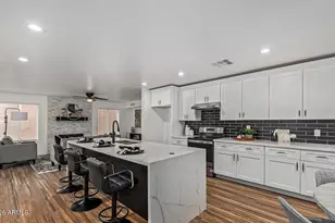 4233 E Raven Rd, Phoenix, AZ 85044 - Photo 23