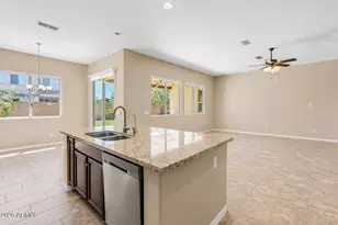 2827 E Muirfield St, Gilbert, AZ 85298 - Photo 11