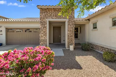 2827 E Muirfield Street, Gilbert, AZ 85298 - Photo 3