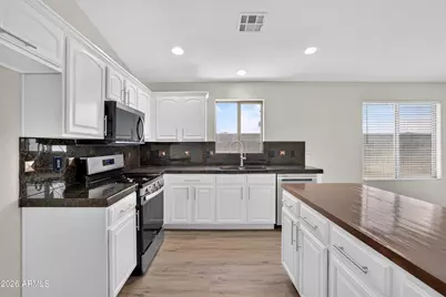 46007 W Amsterdam Road, Maricopa, AZ 85139 - Photo 9