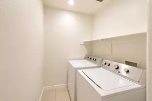 10032 W Devonshire Dr, Arizona City, AZ 85123 - Photo 11