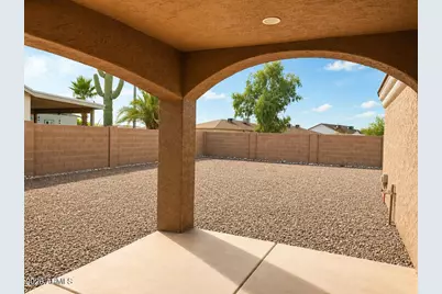 10032 W Devonshire Drive, Arizona City, AZ 85123 - Photo 13