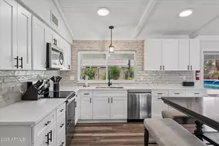 502 E Le Marche Ave, Phoenix, AZ 85022 - Photo 13