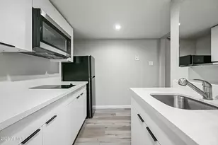 3025 N 32nd St, Phoenix, AZ 85018 - Photo 13