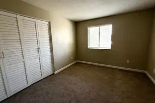 1529 E Edgewater Dr, Tempe, AZ 85283 - Photo 17