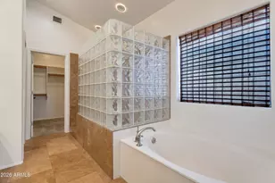 8809 S 10th Dr, Phoenix, AZ 85041 - Photo 23