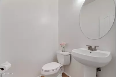 8809 S 10th Drive, Phoenix, AZ 85041 - Photo 33