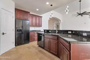 8809 S 10th Dr, Phoenix, AZ 85041 - Photo 11