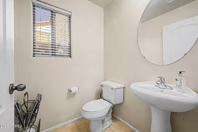 946 W Gascon Road, San Tan Valley, AZ 85143 - Photo 13