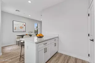 2601 E Clarendon Ave, Phoenix, AZ 85016 - Photo 15