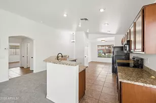 11217 W Rio Vista Ln, Avondale, AZ 85323 - Photo 3