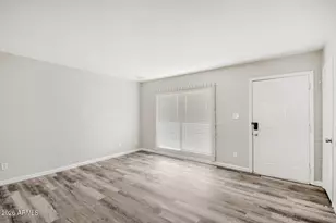 18237 N 34th Dr, Phoenix, AZ 85053 - Photo 9